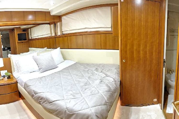 Athens yachts, Greece yachting, luxury yacht rental Athens