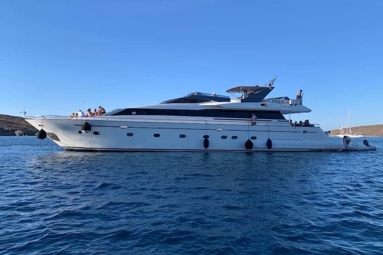 Athens yachts, luxury yacht rental Athens, luxury yachting