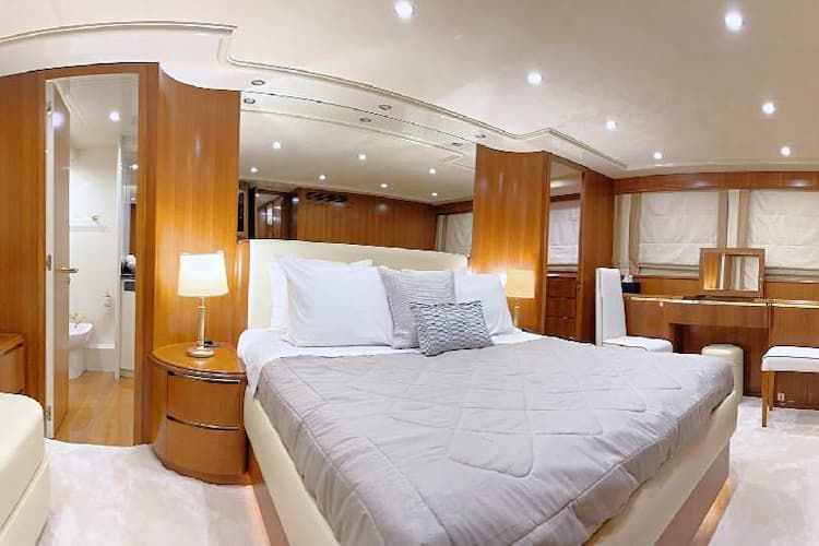yacht accommodation, luxury yacht rental Athens, Athens yachts