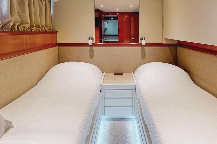 rent yacht Athens, rent yacht Greece, Greek Islands