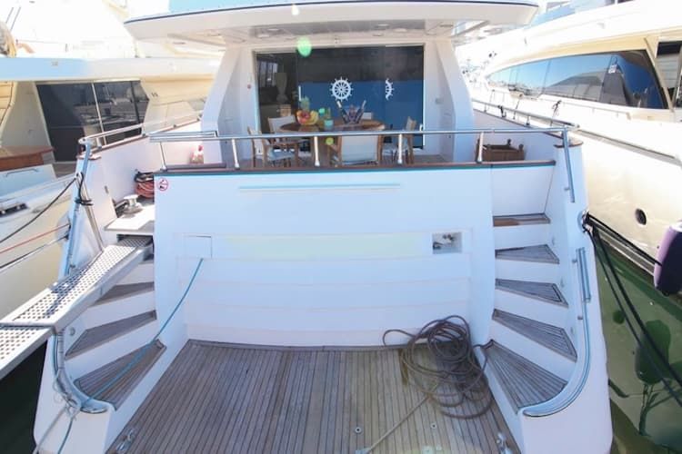 day yacht transfer Athens Mykonos, day cruise Mykonos Athens