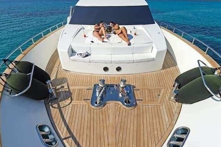 Greece yacht rental, Athens yachts, luxury yacht rental Athens