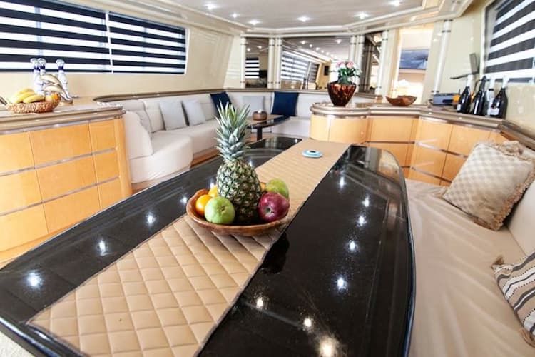 luxury yacht salon, Athens day cruise, luxury yachting
