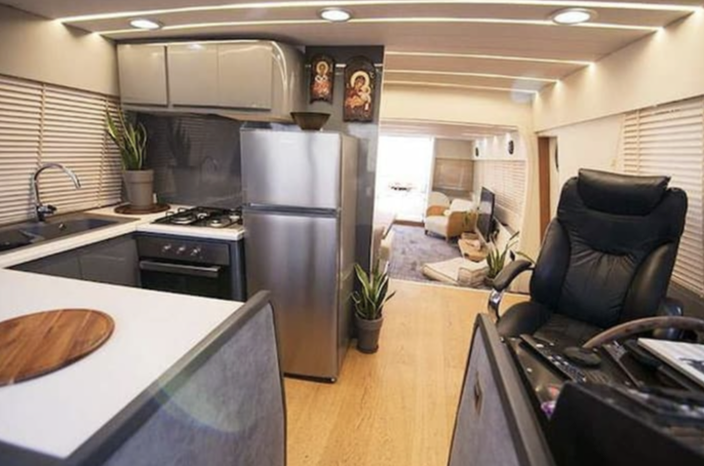 yacht interior, luxury yacht, private yachting