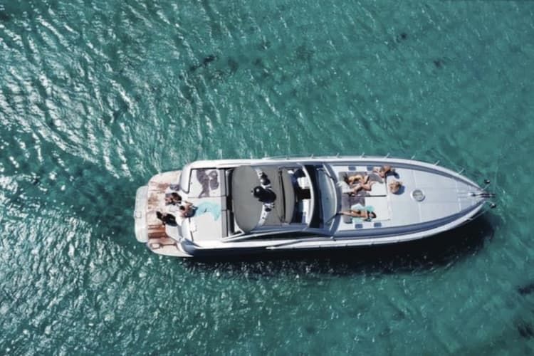Athens yacht transfer Mykonos, private cruise, yacht transfer Greece